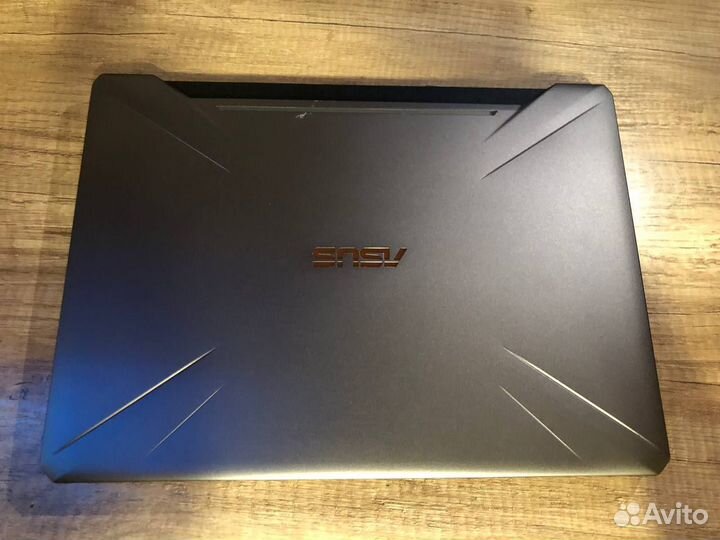 Ноутбук Asus FX505D