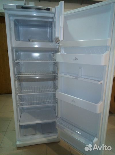 Холодильник indesit