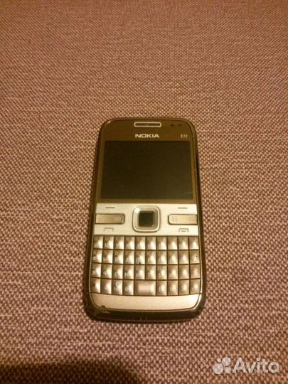 Nokia E72