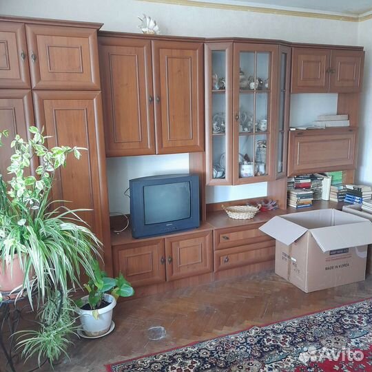 Стенка в гостиную