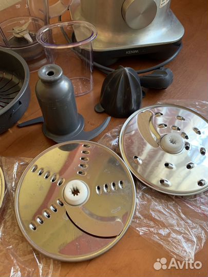 Кухонный комбайн kenwood