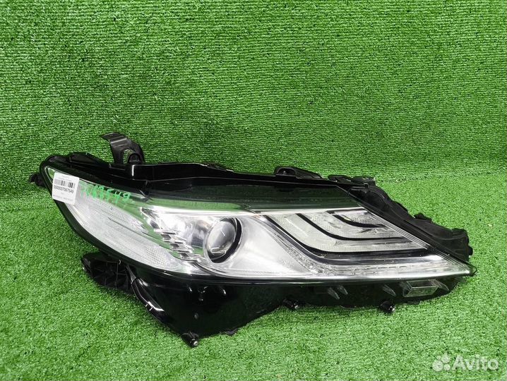 Фара правая Toyota Camry