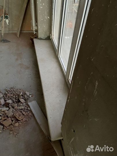 Мраморный подоконник