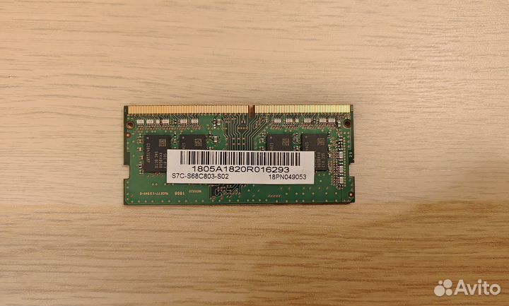 Samsung DDR4 sodimm 8 Gb M471A1K43CB1-CTD