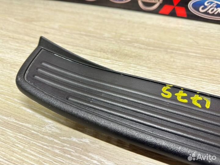 Накладка на порог задняя правая Honda Accord CL7