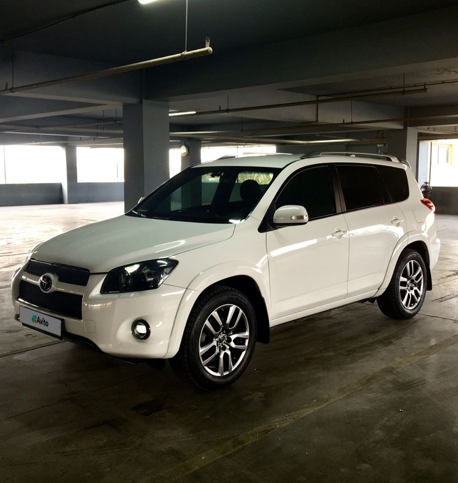 Toyota RAV4: фото владельца