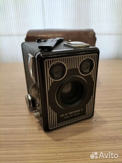 Фотоаппарат Kodak Brownie SIX 20