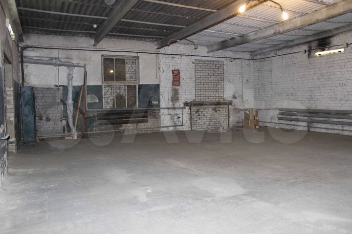 Склад, 389 м²