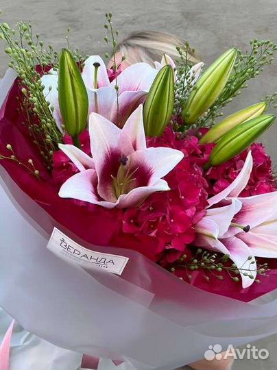 Гортензии и Лилии