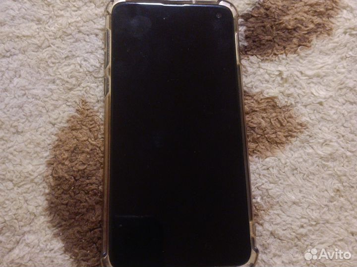 Samsung Galaxy S10e, 8/128 ГБ