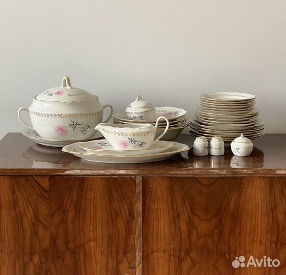 Столовый сервиз. Рижский фарфор RPR