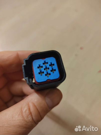 Форд Фьюжн, Фиеста. Разъём фары