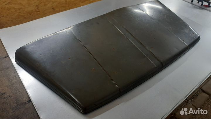 Капот на Луаз