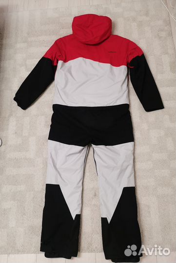 Сноубордический комбинезон мужской