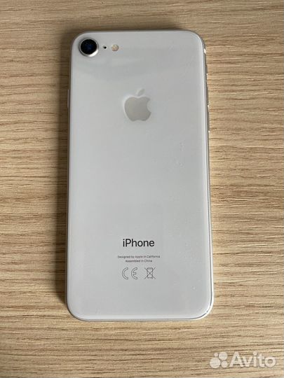 iPhone 8, 64 ГБ
