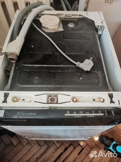 Посудомоечная машина electrolux