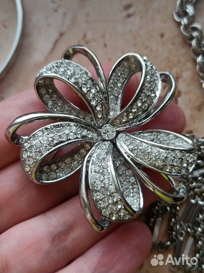 Брошь Monet с кристаллами