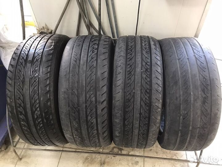 Maxtrek Ingens A1 235/50 R19 и 255/45 R19 104Y