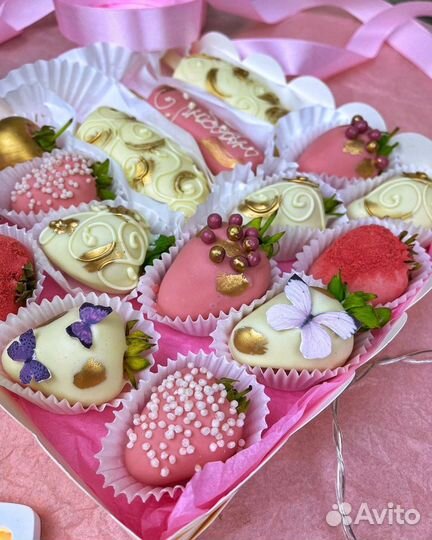 Клубника в шоколаде букеты