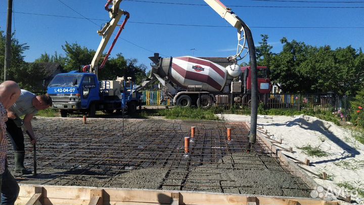 Автобетононасос Isuzu U-CVR 70K, 1989