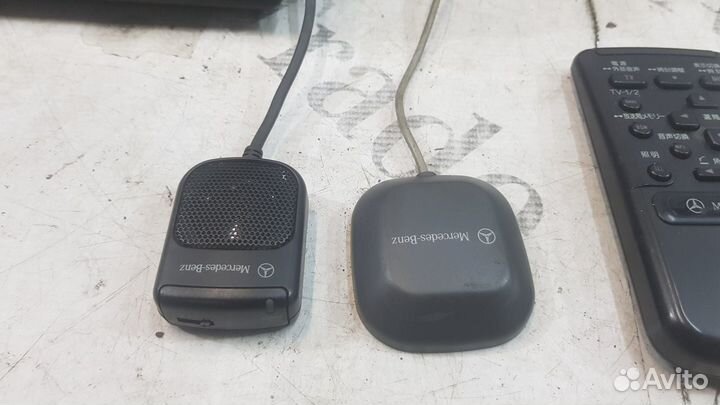 Global Positioning System ) Mercedes- W210