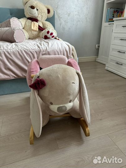 Детская игрушка качалка