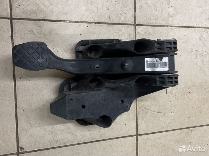 Педаль тормоза Фольксваген поло Volkswagen polo
