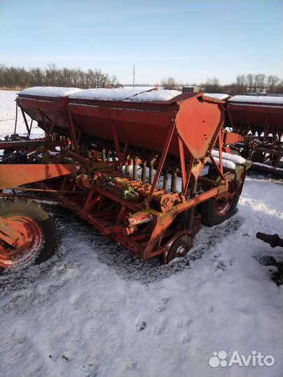 Плуг 1L 2-20, 2010