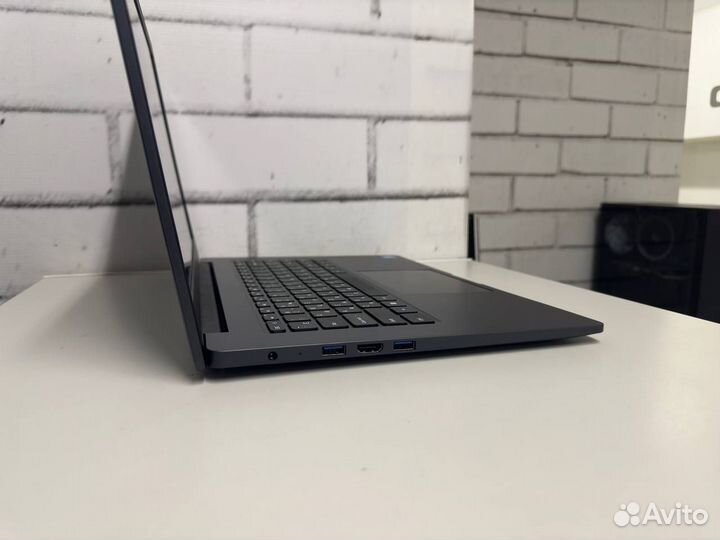 Xiomi RedmiBook 15 в идеальном состоянии