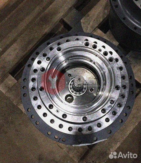 Редуктор хода Volvo EC220