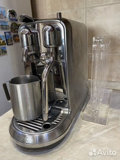 Кофемашина капсульного типа Nespresso Bork