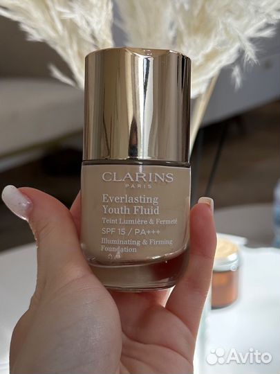 Clarins тональный крем everlasting 105N