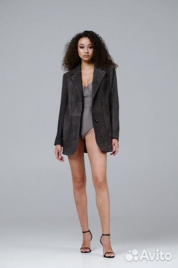 Пиджак из натуральной замши