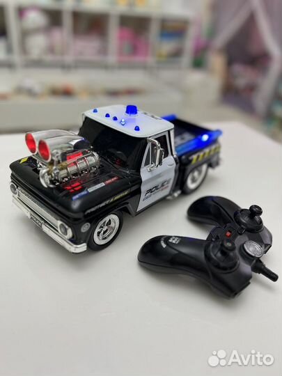 Машинки на пульте управления