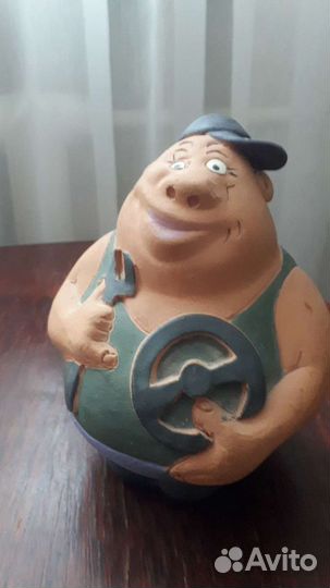 Статуэтки