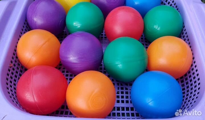 Кубики, шары и игрушки для игр на воде