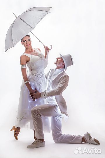 Световое шоу на свадьбу. Постановка первого танца