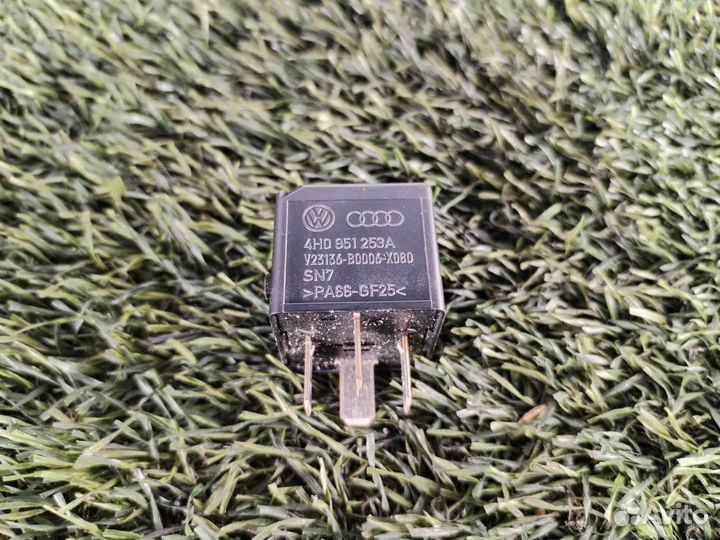 Реле Audi S8 4H2 cgta 2012