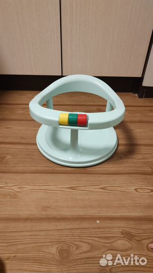 Горка, стульчик и круг для купания