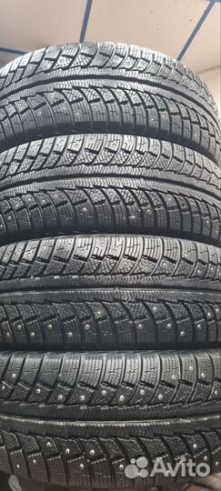 Gislaved Nord Frost 5 215/60 R16 95T
