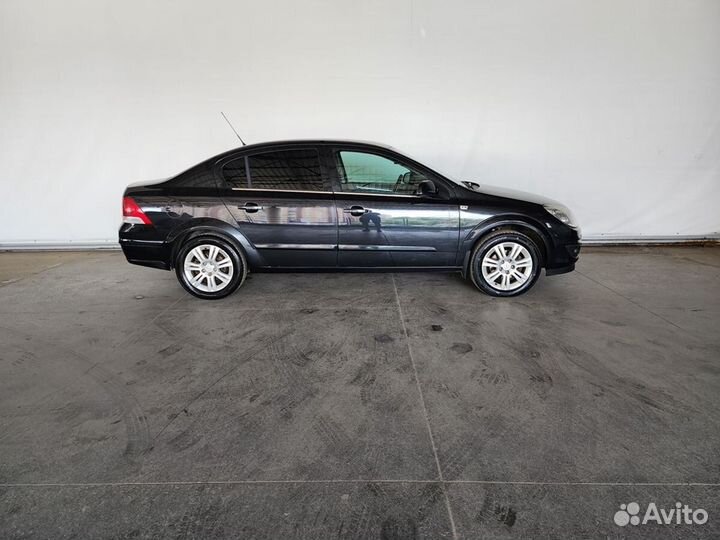 Opel Astra 1.8 МТ, 2011, 170 011 км