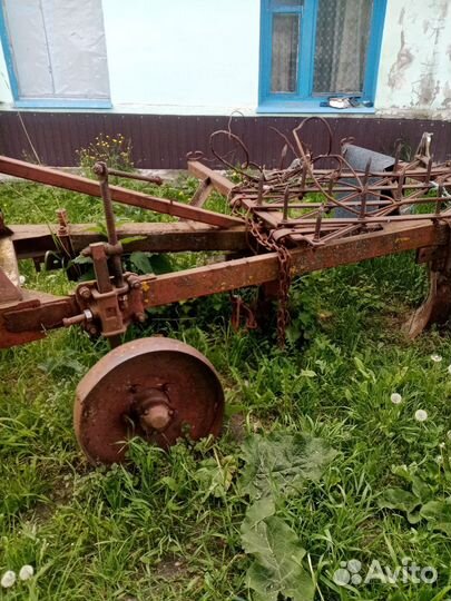 Продам плуг на мтз