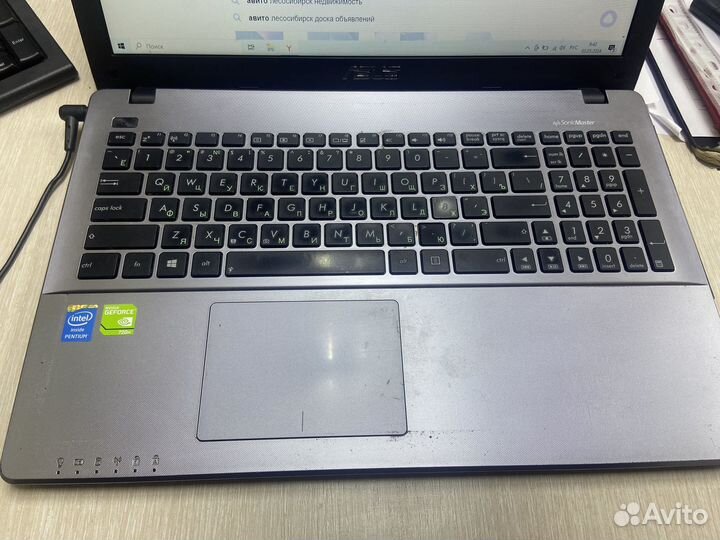 Ноутбук asus
