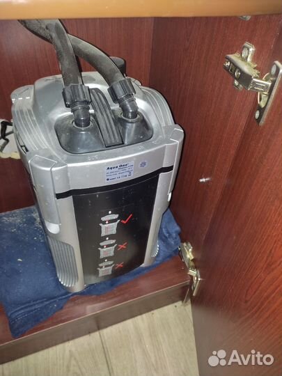 Аквариум с тумбой фильтрами и светом 240 литров