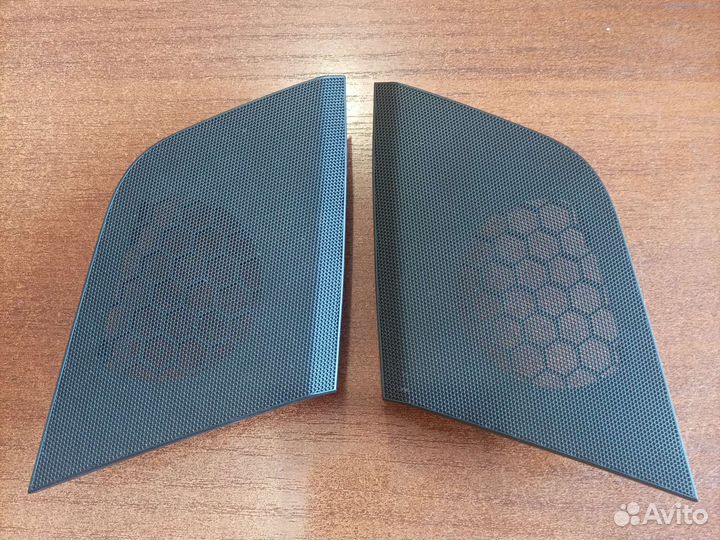 Накладка динамика с креплением