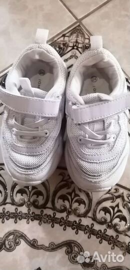 Кроссовки 24 размер