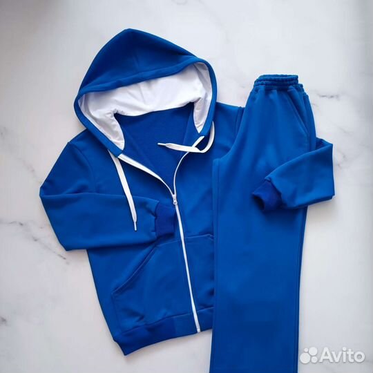 Спортивный костюм женский новый