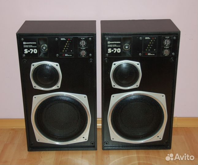 Radiotechnica S-70