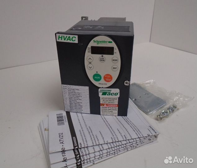 Преобразователь Schneider Electric ATV212HU22N4