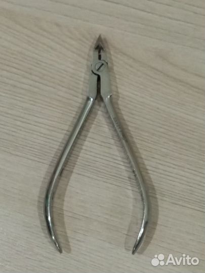 Кусачки для кутикулы 